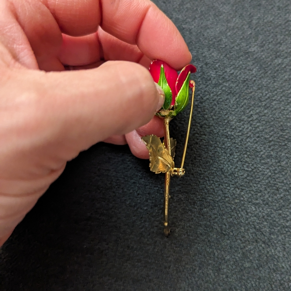 Vintage Rose Brooche, Red and Green Enamel- Giovanni - Picture 3 of 6